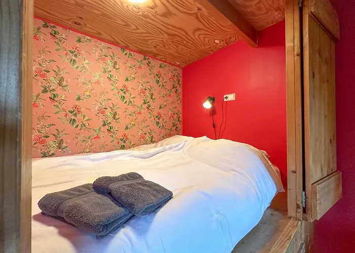 Nyaraló Vuur Zwaluwe