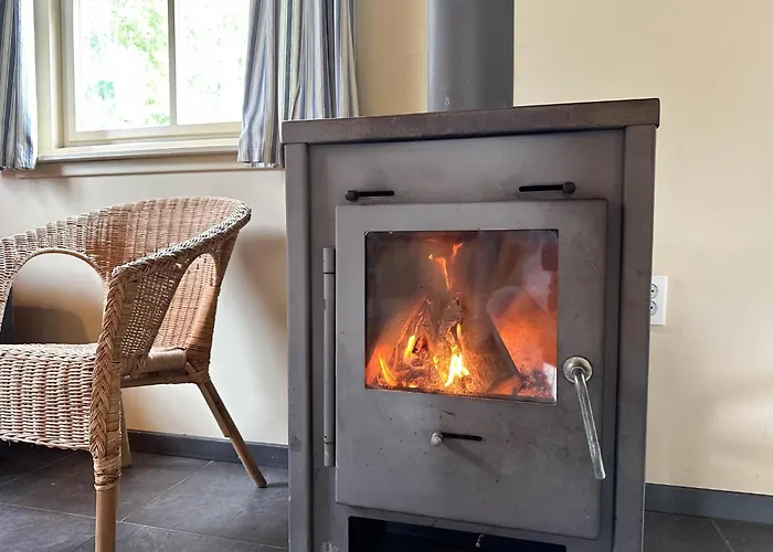 Nyaraló Vuur Zwaluwe