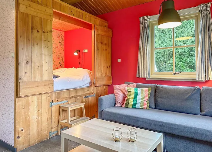 Nyaraló Vuur Zwaluwe